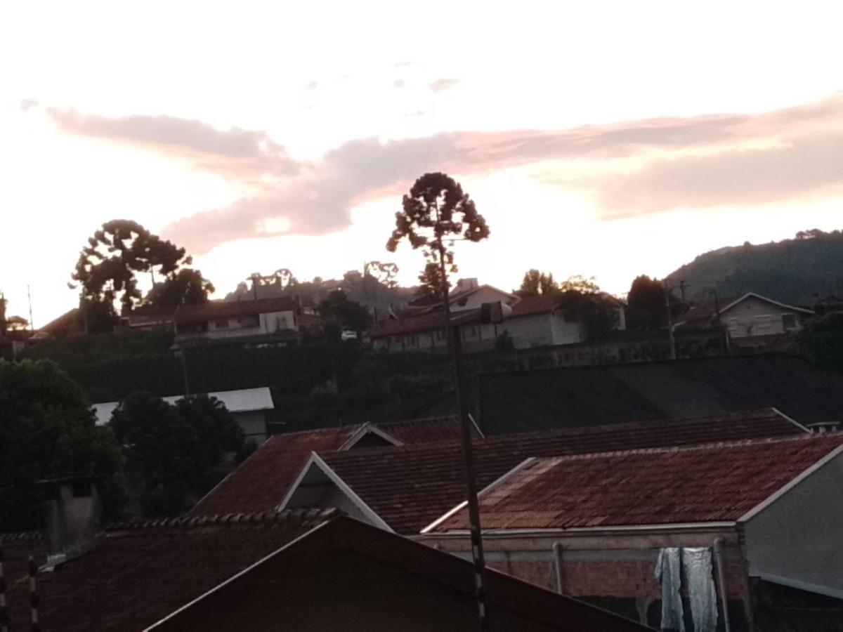 Quartos Para Hospedagem Da Casa Amarela Daire Campos do Jordao Dış mekan fotoğraf